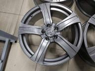 Красавцы Tech-Line для Nissan на 18" (5*114.3) 7.5j et+40 цо66.1мм