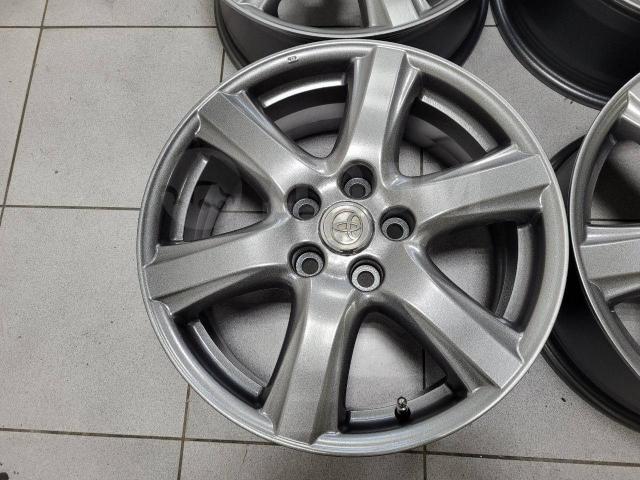 Красавцы в цвете графит Toyota 17" (5*114.3) 7jj et+45 цо60.1мм