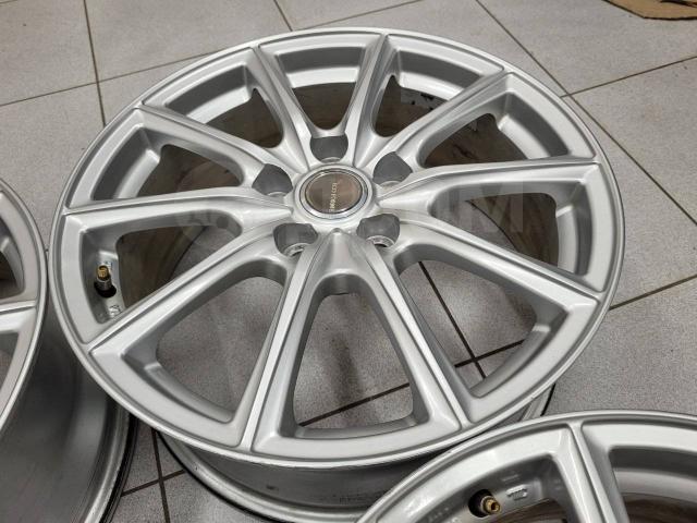 Оригинальные Bridgestone Eco Form/Тойота 17" 7j et+45 (5*114.3) цо60.1 Toyota