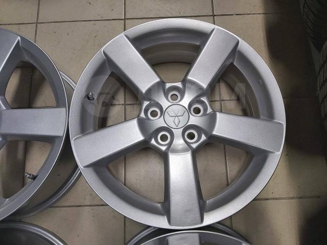 Оригинальные Mitsubishi Outlander 18" 7jj et+38 (5*114.3) цо67.1мм