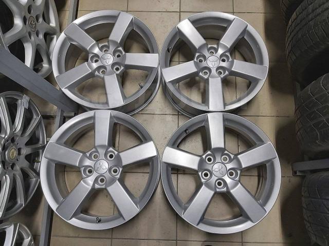 Оригинальные Mitsubishi Outlander 18" 7jj et+38 (5*114.3) цо67.1мм