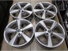 Оригинальные литые диски Nissan 17" 6.5j et+40 (5*114.3) цо66.1мм