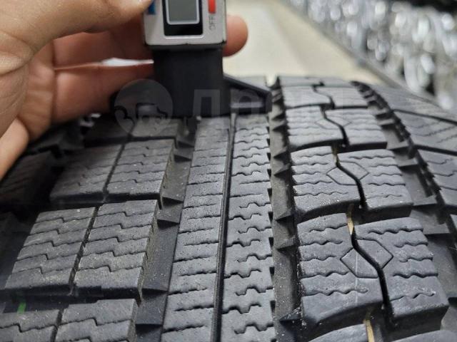 Отличная зима 225.60.17 Toyo Winter Tranpath MK4 (2015 г, Япония) 225/60 R17