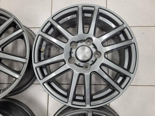 Красивые Kyoho 16" (5*114.3) 6.5j et+48 цо73.1мм