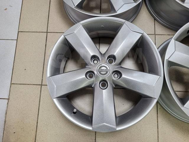Красавцы графит Nissan 17" (5*114.3) 6.5j et+40 цо66.1мм