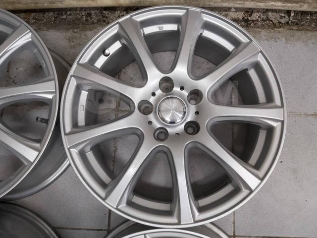 Красивые Dunlop Dufact 17" (5*114.3) 7j et+38 цо73.1мм