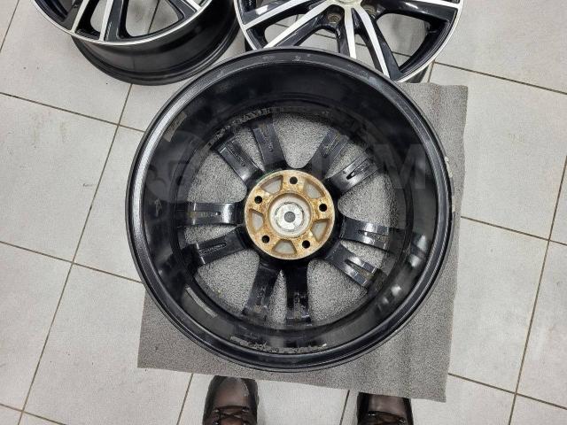 Красивые 16" Razec (5*114.3) 6.5j ет+45 цо73.1мм Rozest