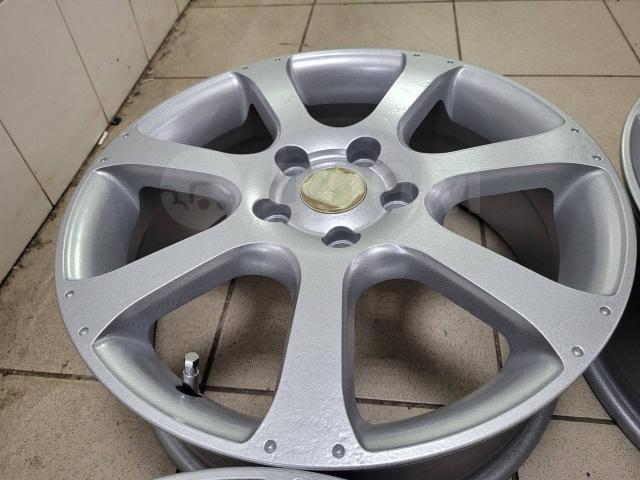 Красивые Qualex графит Honda на 17" (5*114.3) 6.5j et+50 цо64.1мм