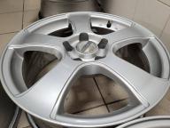Красивые Bridgestone Violento 17" (5*114.3) 7j et+38 цо73.1мм