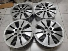 Оригинальные Toyota 17" 7j et+45 (5*114.3) цо60.1мм (Япония)