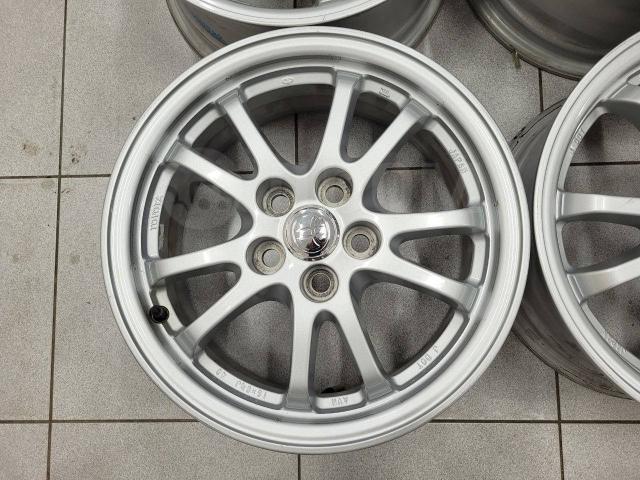 Оригинальные 15" Тойота (Япония) 6.5j et+40 (5*100) цо54.1мм Toyota