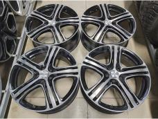 Оригинальные Hot Stuff Stich Legzas 18" (5*100) 7j et+50 цо67.1мм