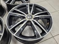 Красивые 16" Razec (5*114.3) 6.5j ет+45 цо73.1мм Rozest