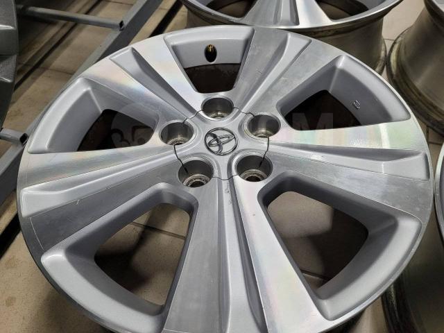 Оригинальные Тойота Ипсум 17" (5*114.3) 6.5jj et+45 цо60.1мм Toyota