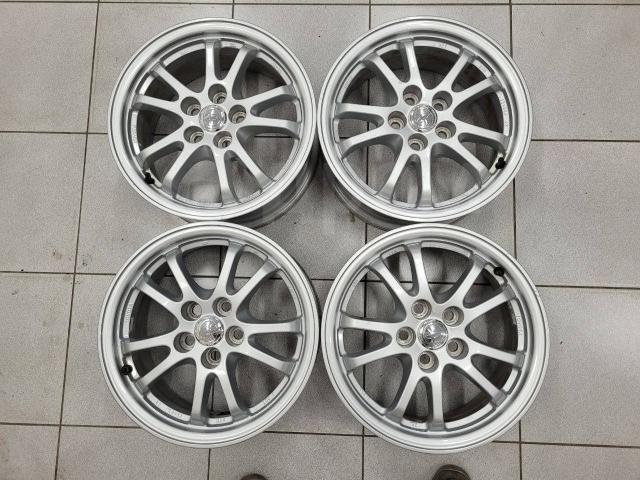Оригинальные 15" Тойота (Япония) 6.5j et+40 (5*100) цо54.1мм Toyota