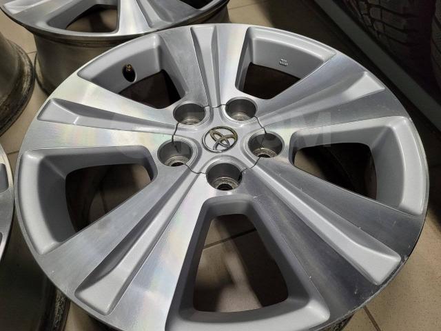 Оригинальные Тойота Ипсум 17" (5*114.3) 6.5jj et+45 цо60.1мм Toyota