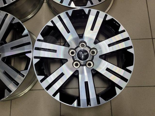 Оригинальные Mitsubishi (Enkei, m.a.t) 18" (5*114.3) 7jj et+38 цо67.1